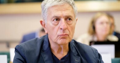 Politician who investigated spyware abuses had his phone hacked with Pegasus spyware